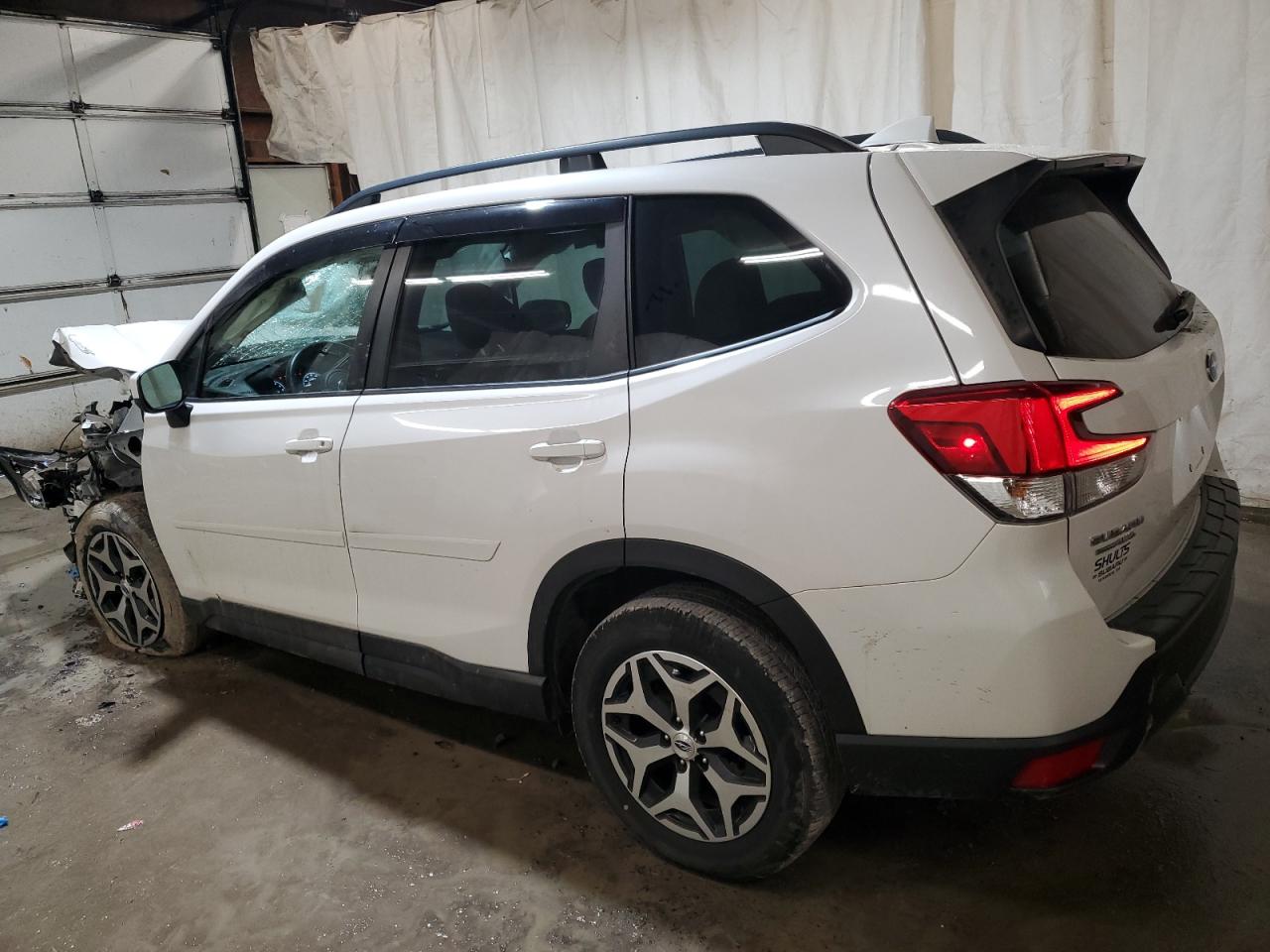 Photo 1 VIN: JF2SKAFC8MH520708 - SUBARU FORESTER 