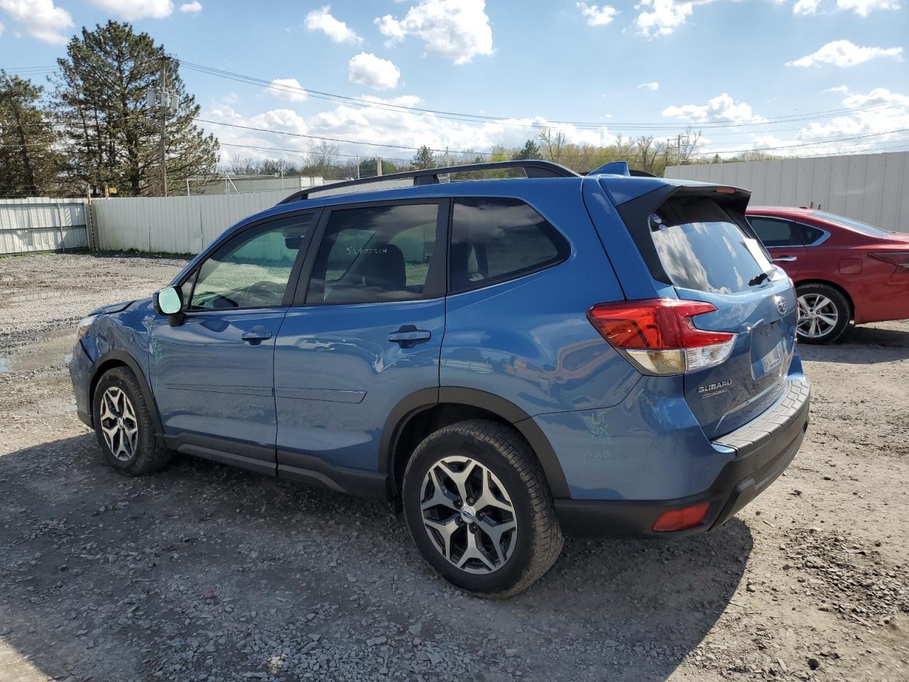 Photo 1 VIN: JF2SKAGC8KH432284 - SUBARU FORESTER 