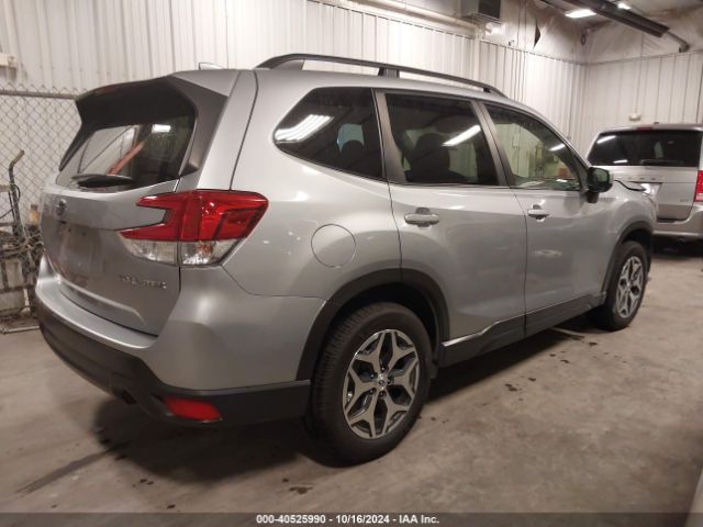 Photo 3 VIN: JF2SKAGC8KH558189 - SUBARU FORESTER 