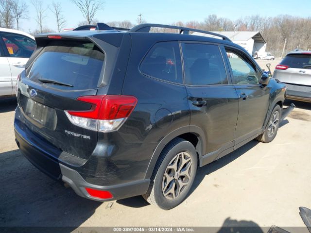 Photo 3 VIN: JF2SKAGCXKH570862 - SUBARU FORESTER 