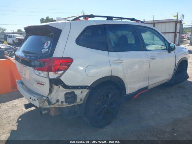 Photo 3 VIN: JF2SKAJC2KH446173 - SUBARU FORESTER 