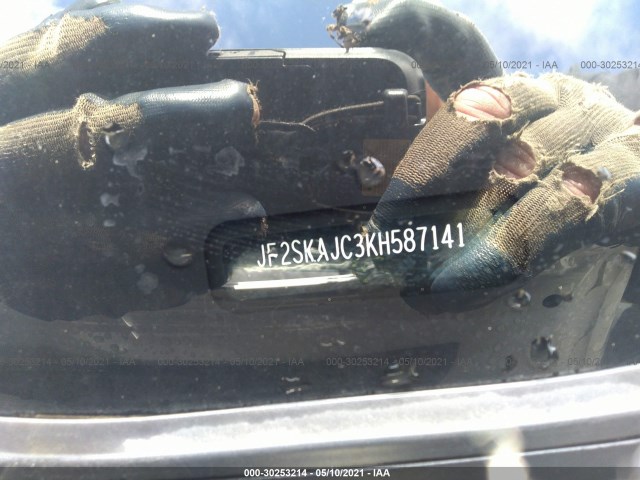 Photo 8 VIN: JF2SKAJC3KH587141 - SUBARU FORESTER 