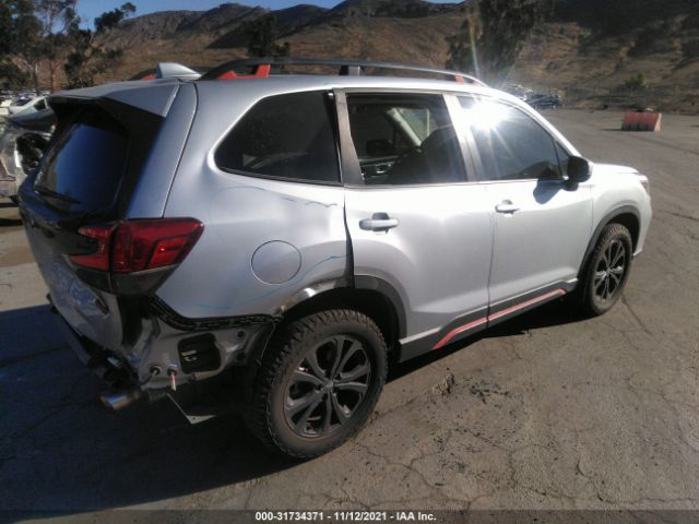 Photo 3 VIN: JF2SKAJC7KH483140 - SUBARU FORESTER 