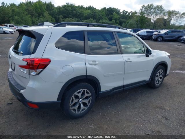 Photo 3 VIN: JF2SKAJC8MH512891 - SUBARU FORESTER 