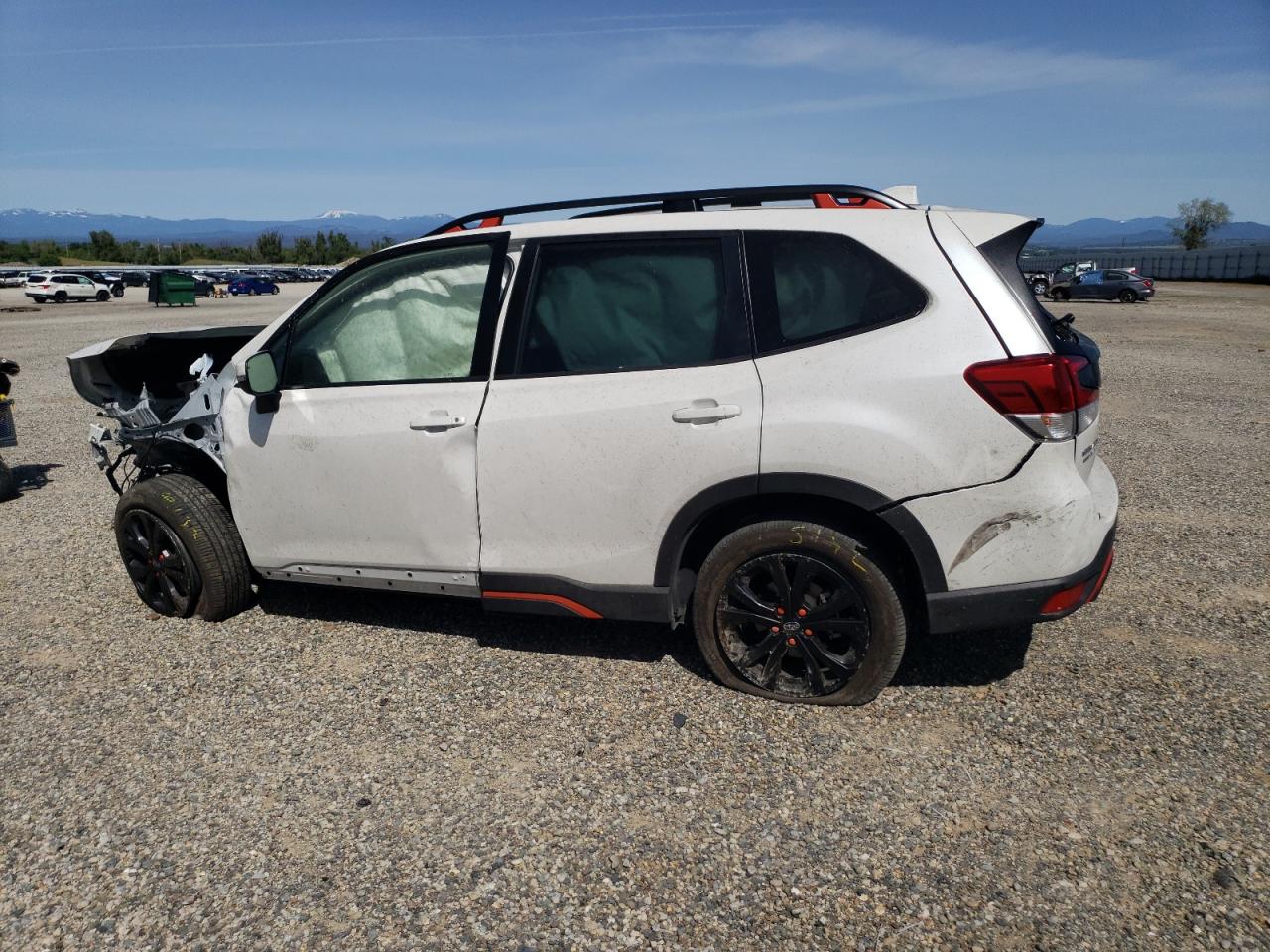 Photo 1 VIN: JF2SKAJC8PH503273 - SUBARU FORESTER 