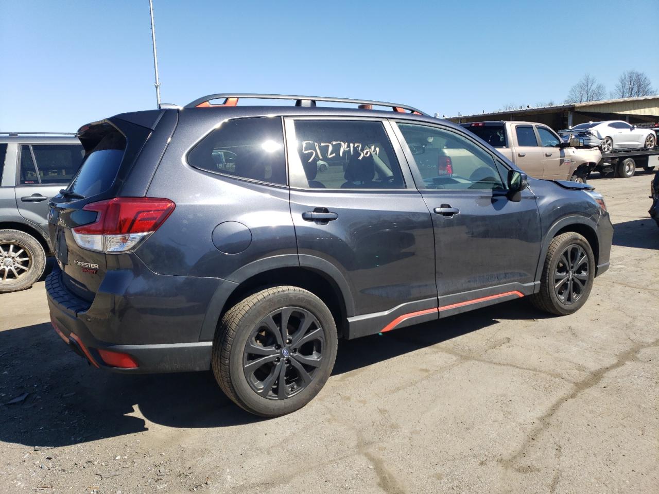 Photo 2 VIN: JF2SKAJC9KH523167 - SUBARU FORESTER 