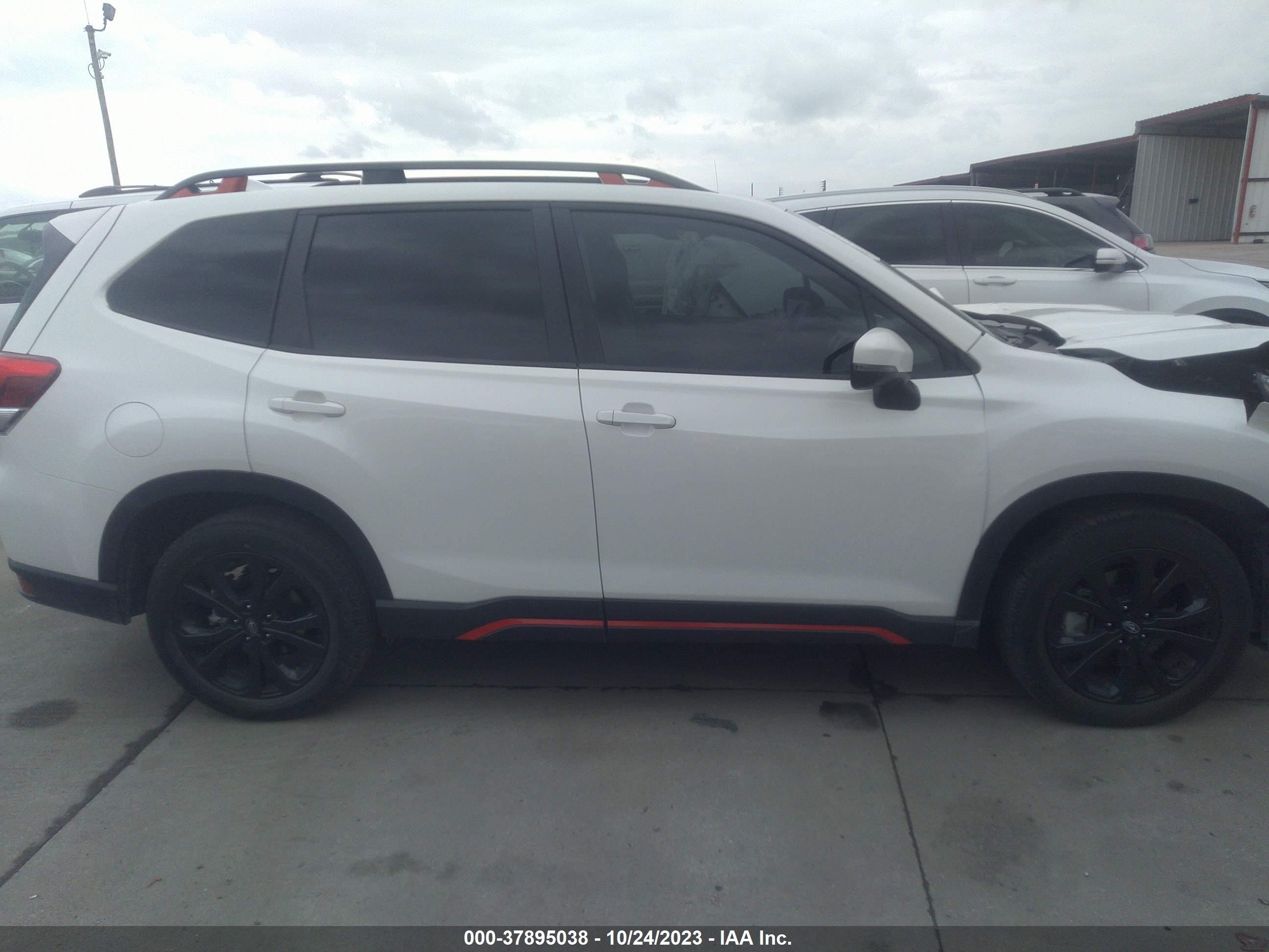 Photo 12 VIN: JF2SKAJC9NH465680 - SUBARU FORESTER 