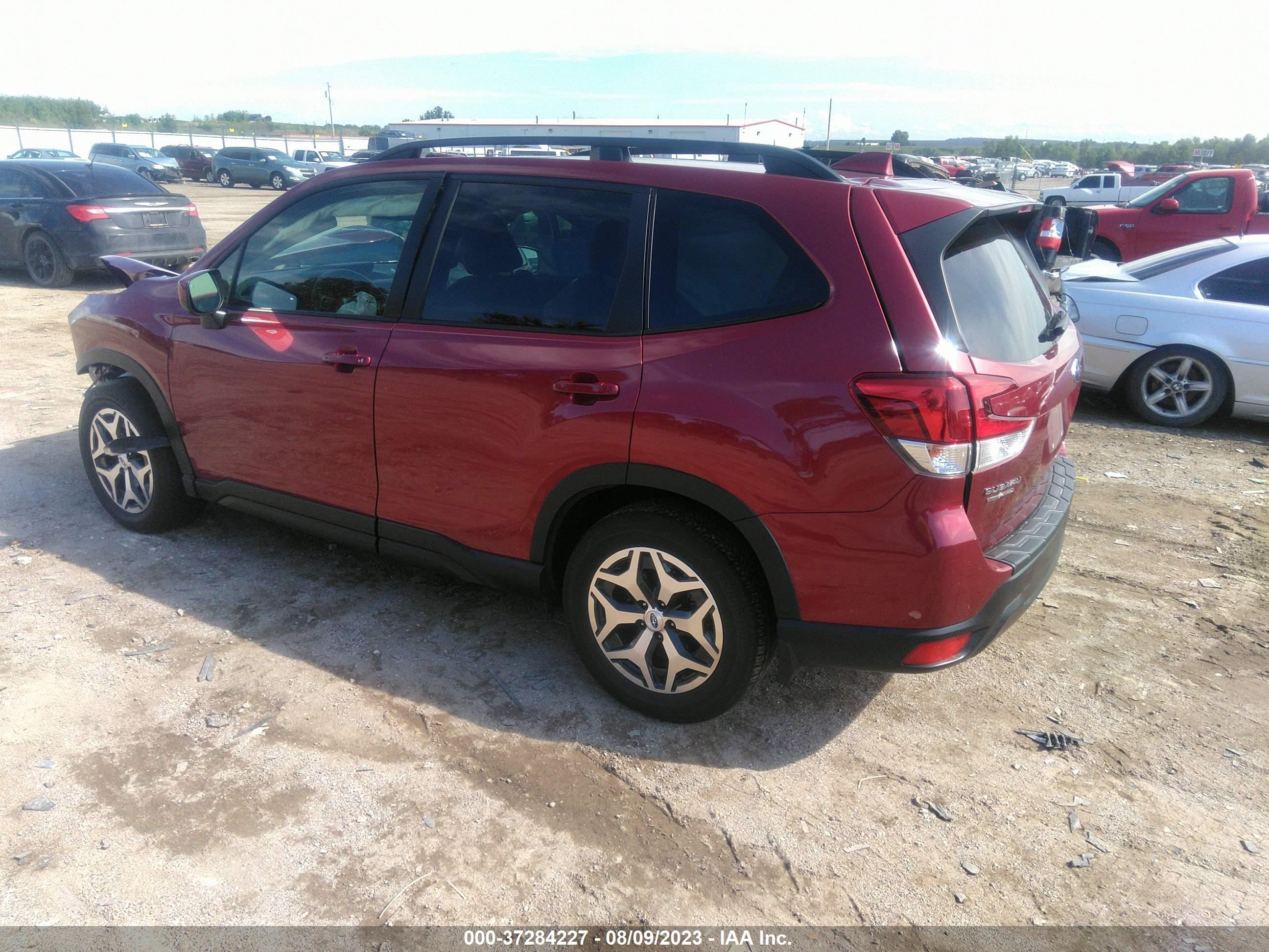 Photo 2 VIN: JF2SKAJCXLH558575 - SUBARU FORESTER 