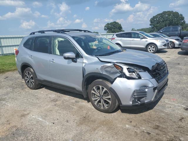 Photo 3 VIN: JF2SKALC9RH459459 - SUBARU FORESTER L 