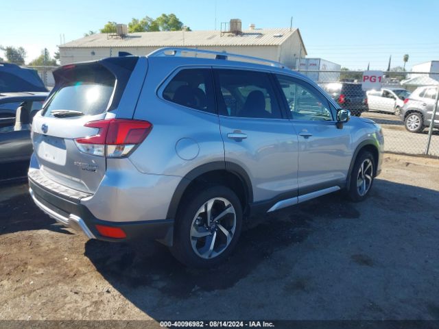 Photo 3 VIN: JF2SKAMC4RH402732 - SUBARU FORESTER 