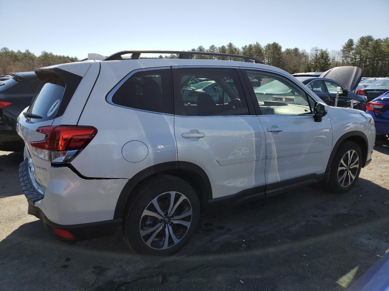 Photo 2 VIN: JF2SKAPC9PH461493 - SUBARU FORESTER 