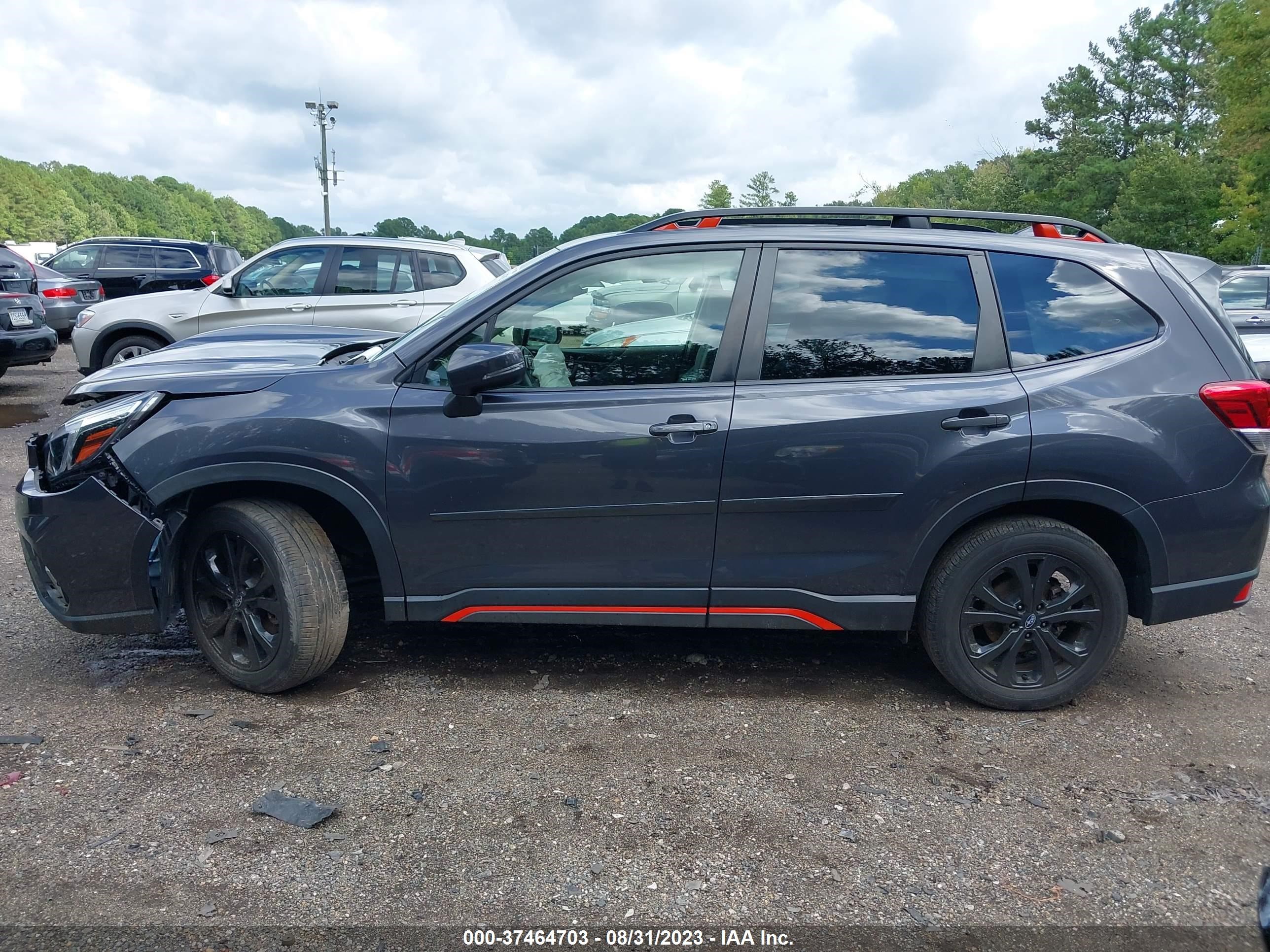 Photo 13 VIN: JF2SKARC0MH423840 - SUBARU FORESTER 