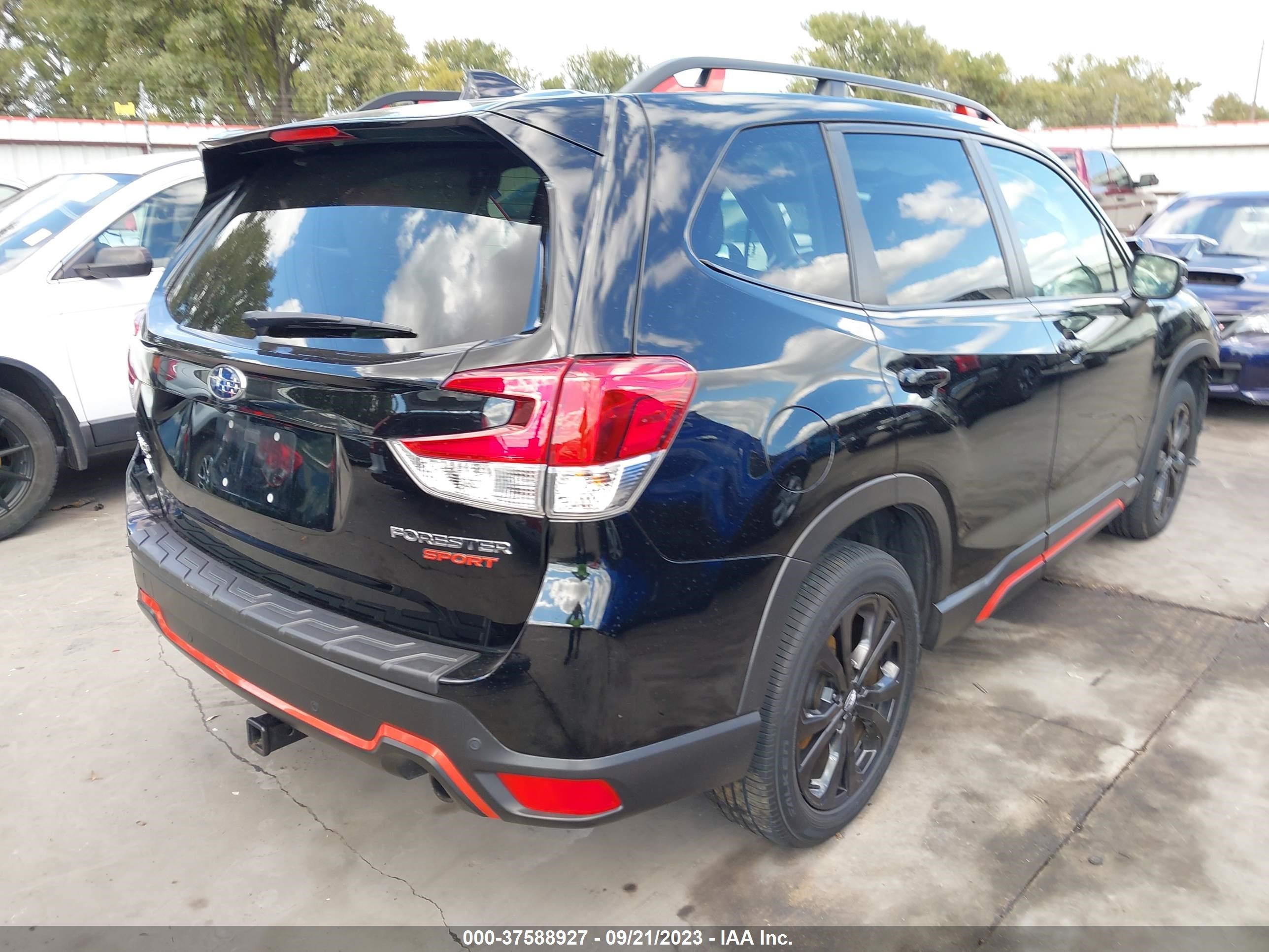 Photo 3 VIN: JF2SKARC3LH421031 - SUBARU FORESTER 