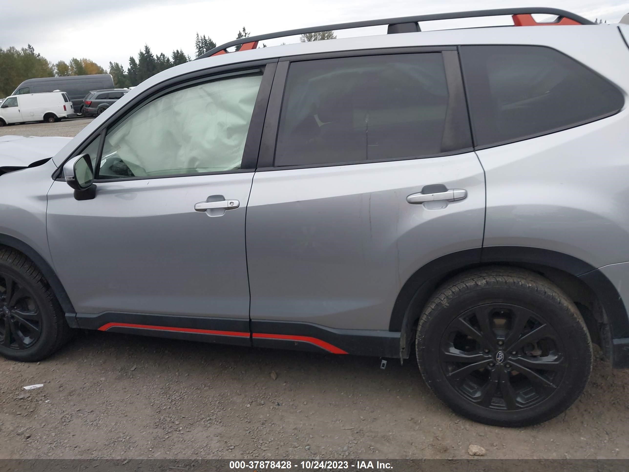 Photo 13 VIN: JF2SKARC7LH449608 - SUBARU FORESTER 