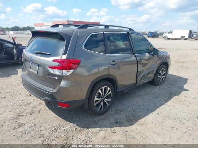 Photo 3 VIN: JF2SKASCXKH401576 - SUBARU FORESTER 