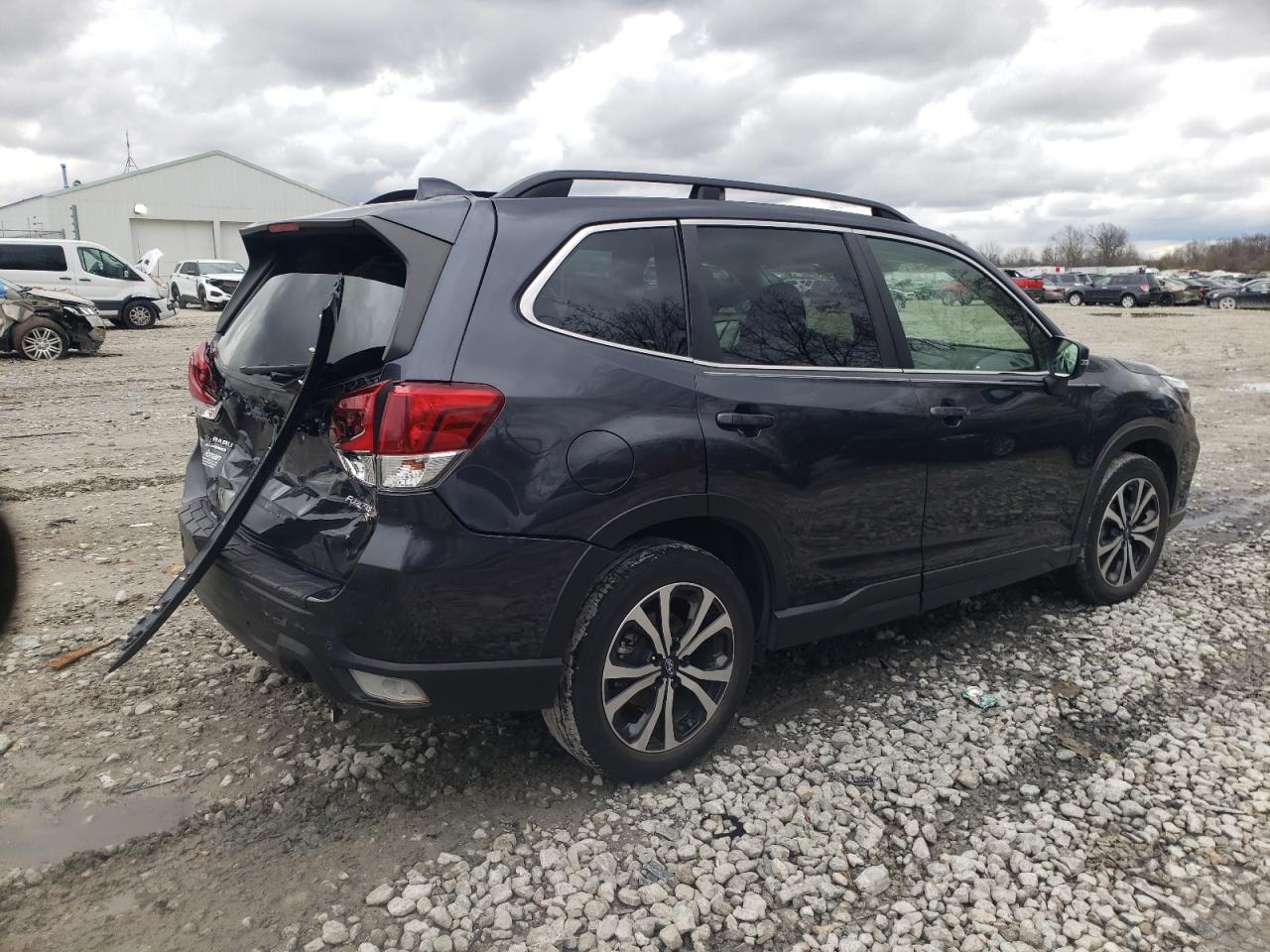 Photo 2 VIN: JF2SKAUC1KH505872 - SUBARU FORESTER 