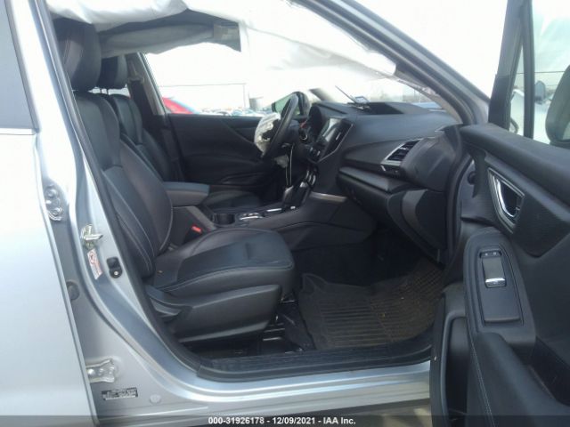 Photo 4 VIN: JF2SKAUC9KH565303 - SUBARU FORESTER 