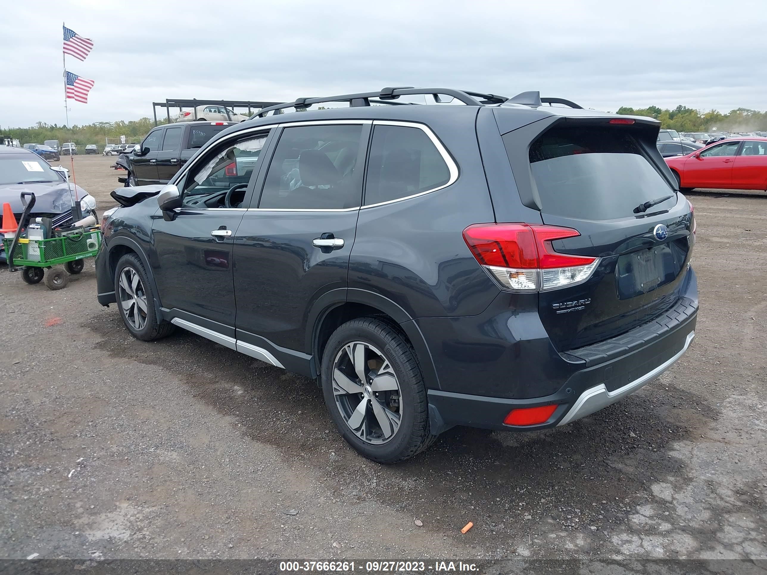 Photo 2 VIN: JF2SKAWC5KH589465 - SUBARU FORESTER 