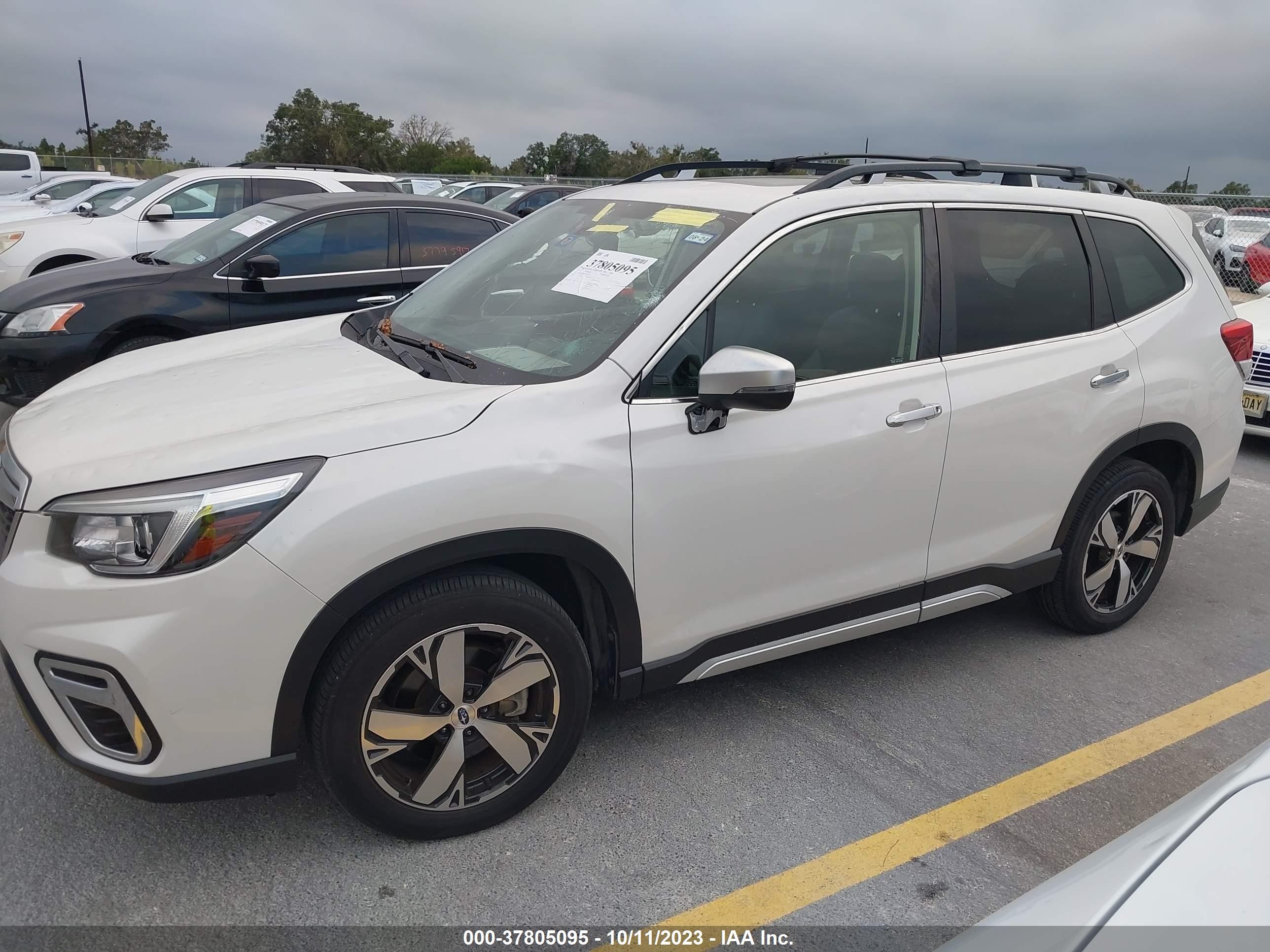 Photo 13 VIN: JF2SKAWCXKH584309 - SUBARU FORESTER 