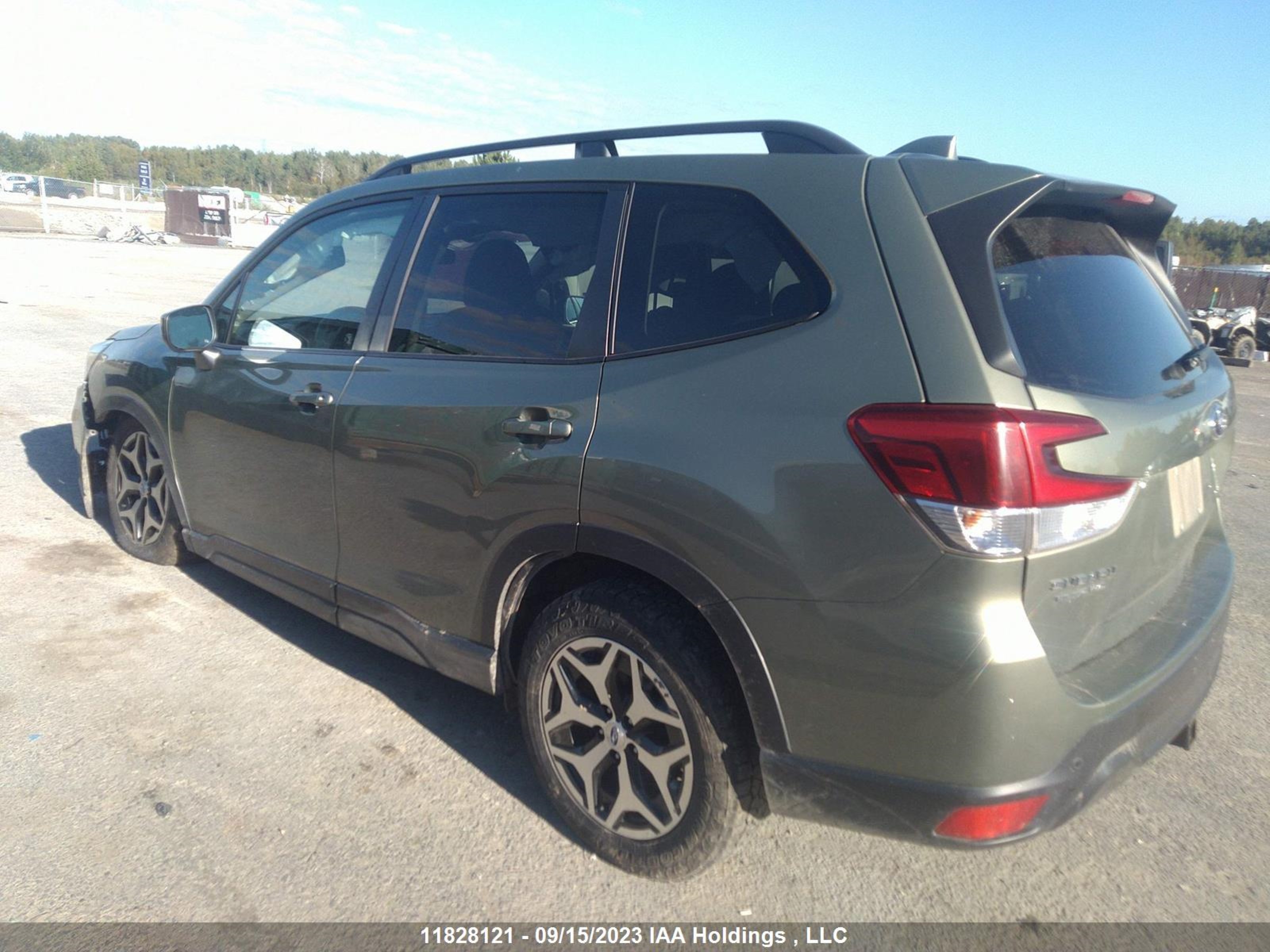 Photo 2 VIN: JF2SKEFC8LH520987 - SUBARU FORESTER 