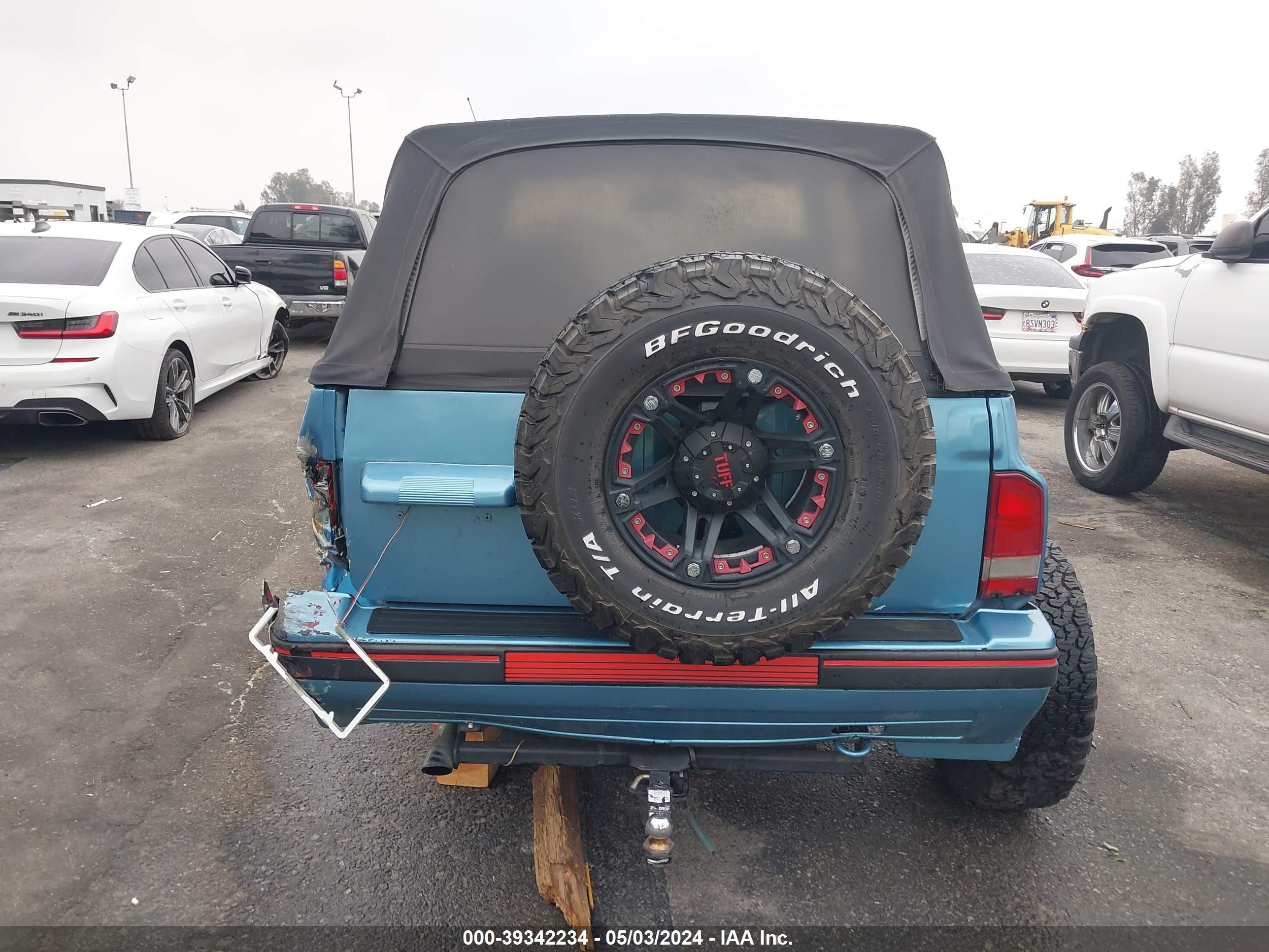 Photo 15 VIN: JGCBJ18U0KW827189 - GEO TRACKER 