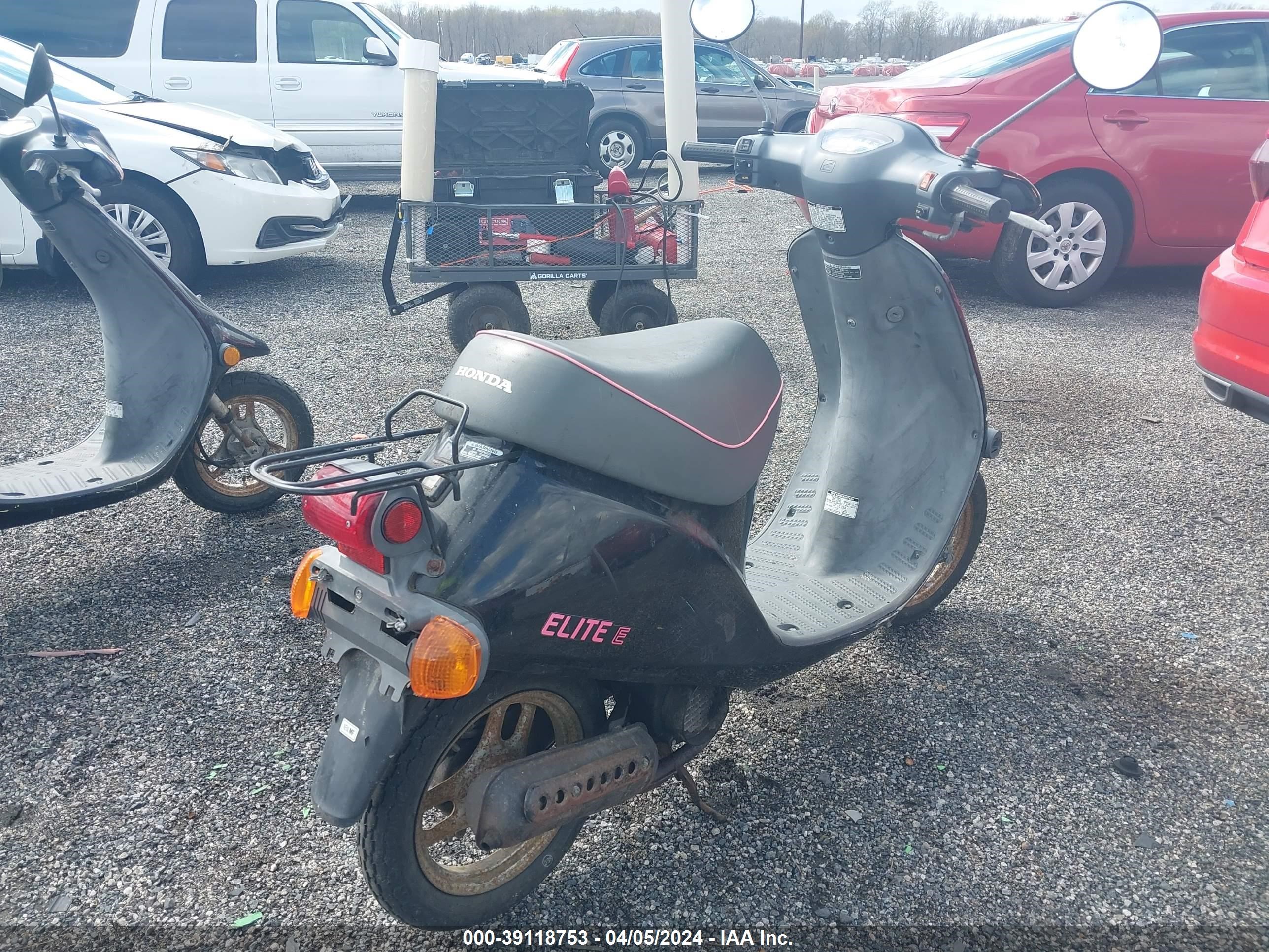 Photo 3 VIN: JH2AF1706KK113240 - HONDA NULL 