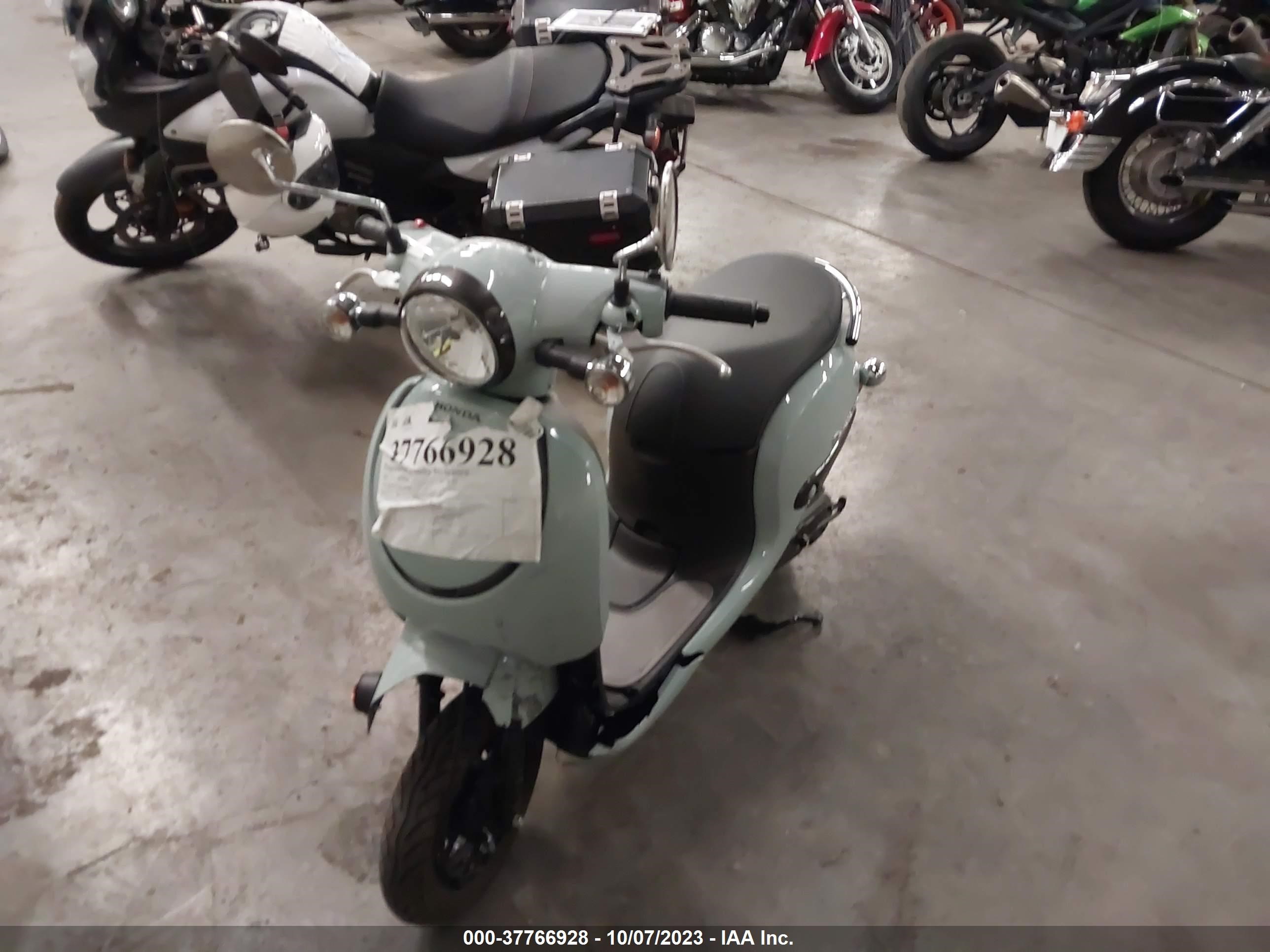 Photo 1 VIN: JH2AF7717KK301406 - HONDA NULL 