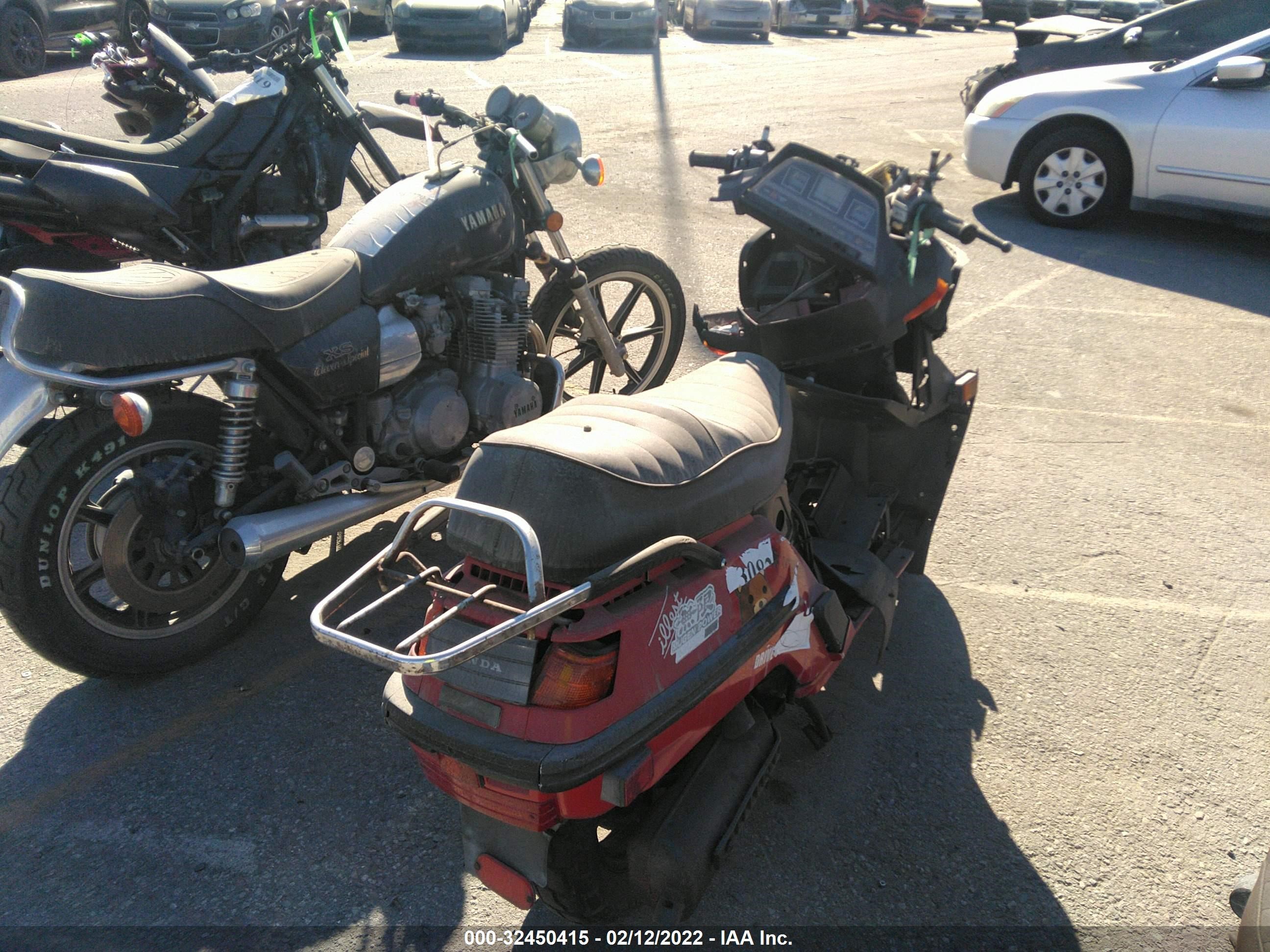 Photo 3 VIN: JH2KF0118FK001125 - HONDA NULL 