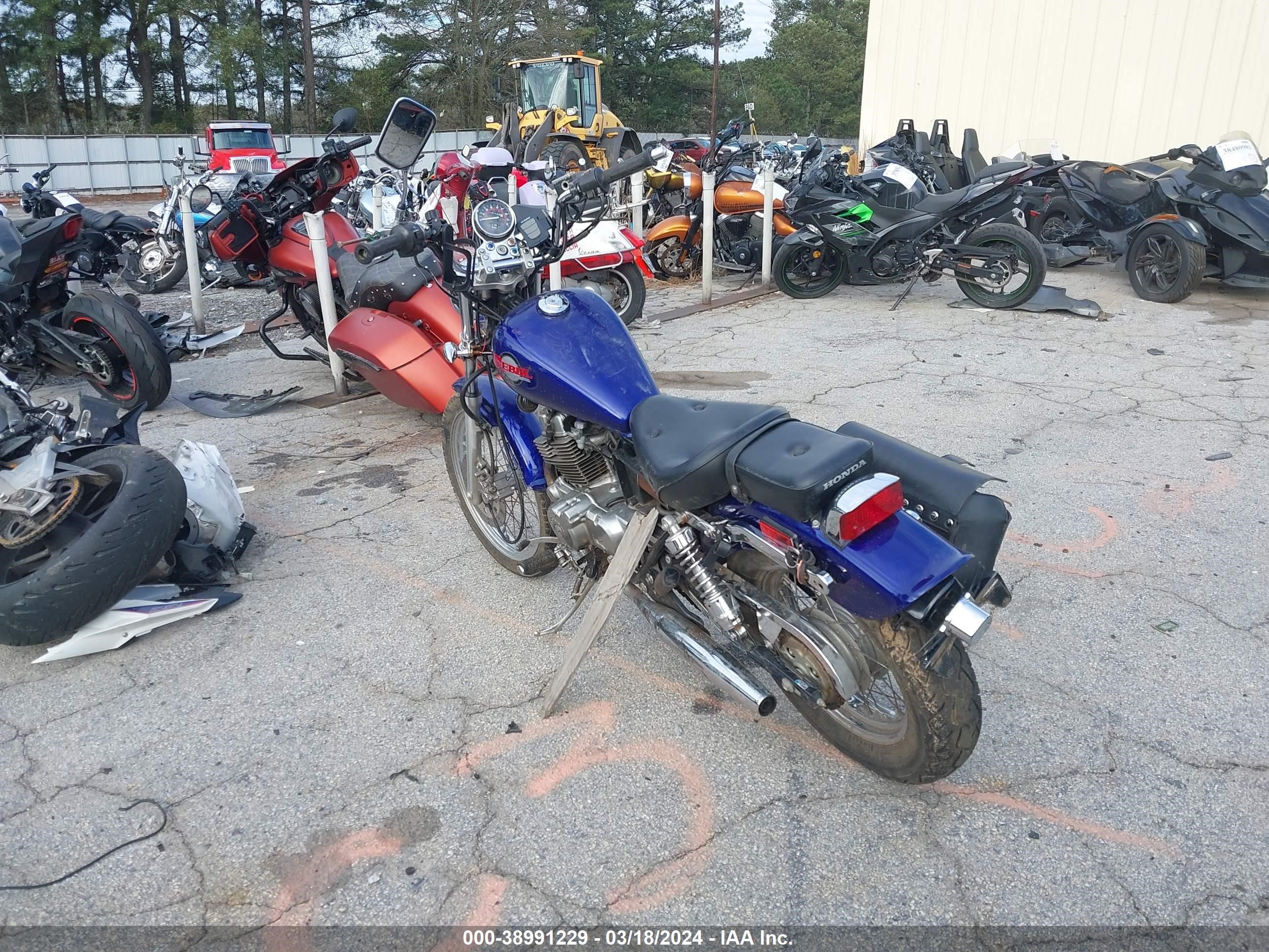 Photo 2 VIN: JH2MC13033K903110 - HONDA NULL 