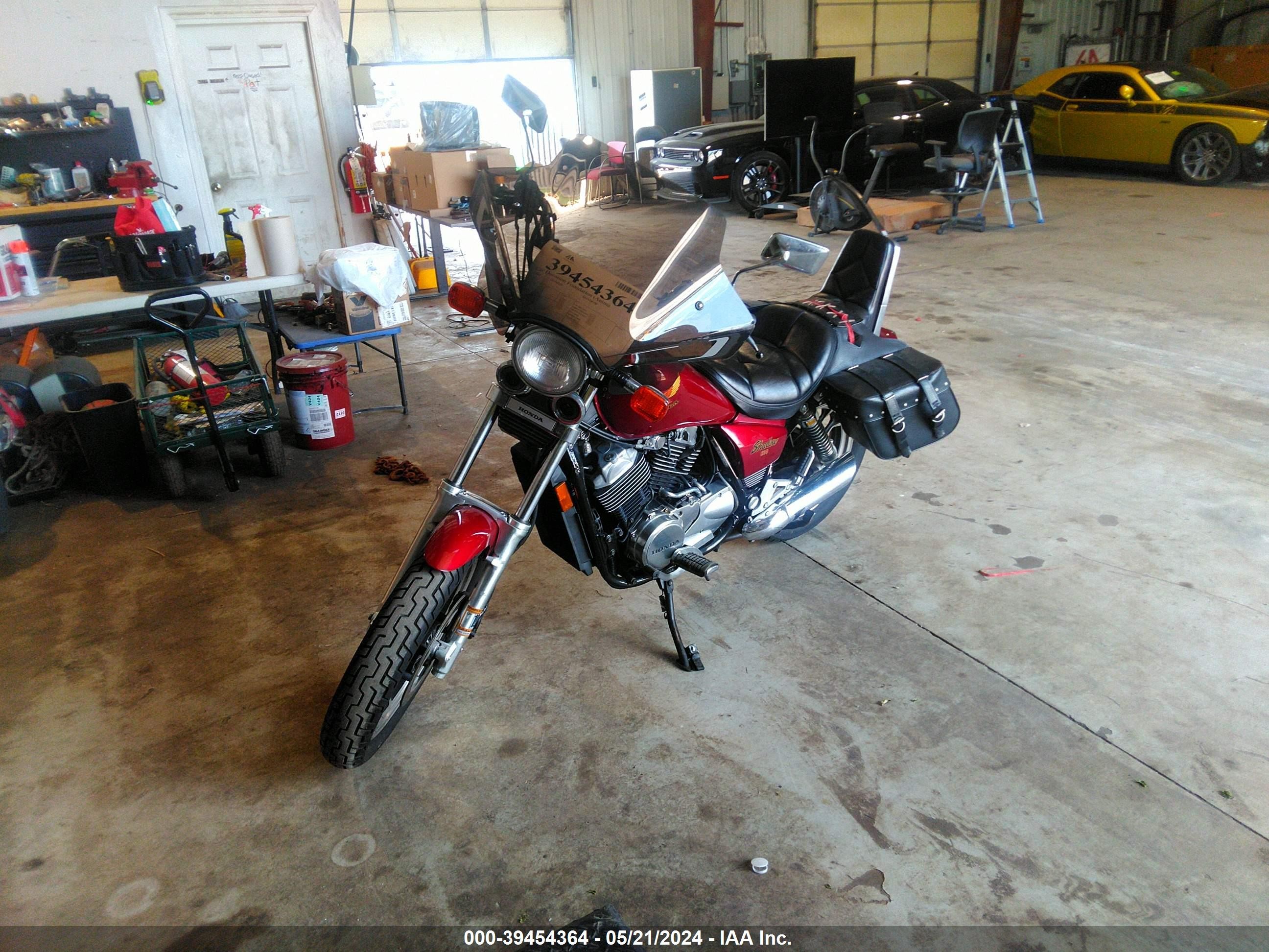 Photo 1 VIN: JH2PC080XGM301525 - HONDA NULL 