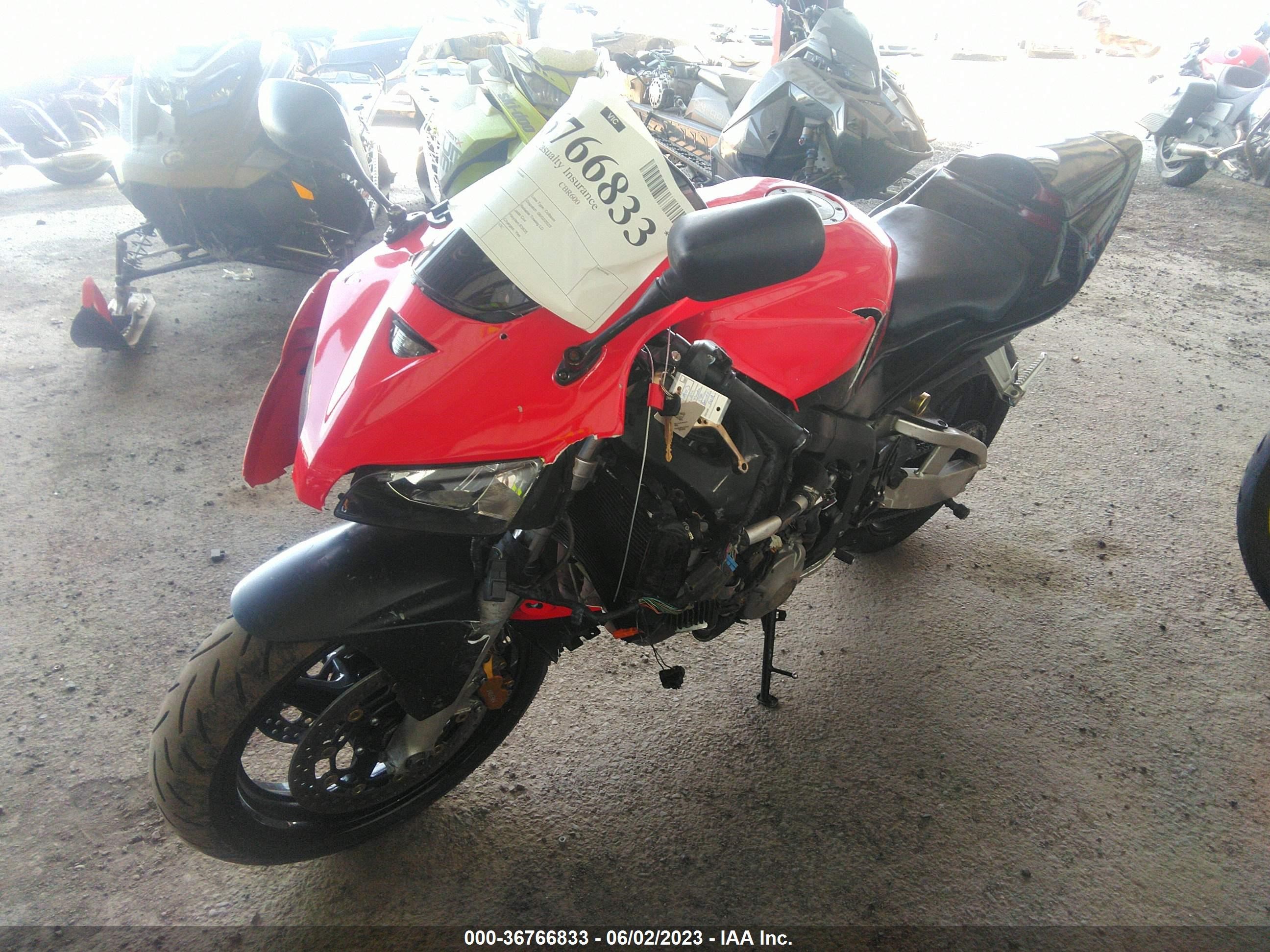 Photo 2 VIN: JH2PC37054M105197 - HONDA NULL 