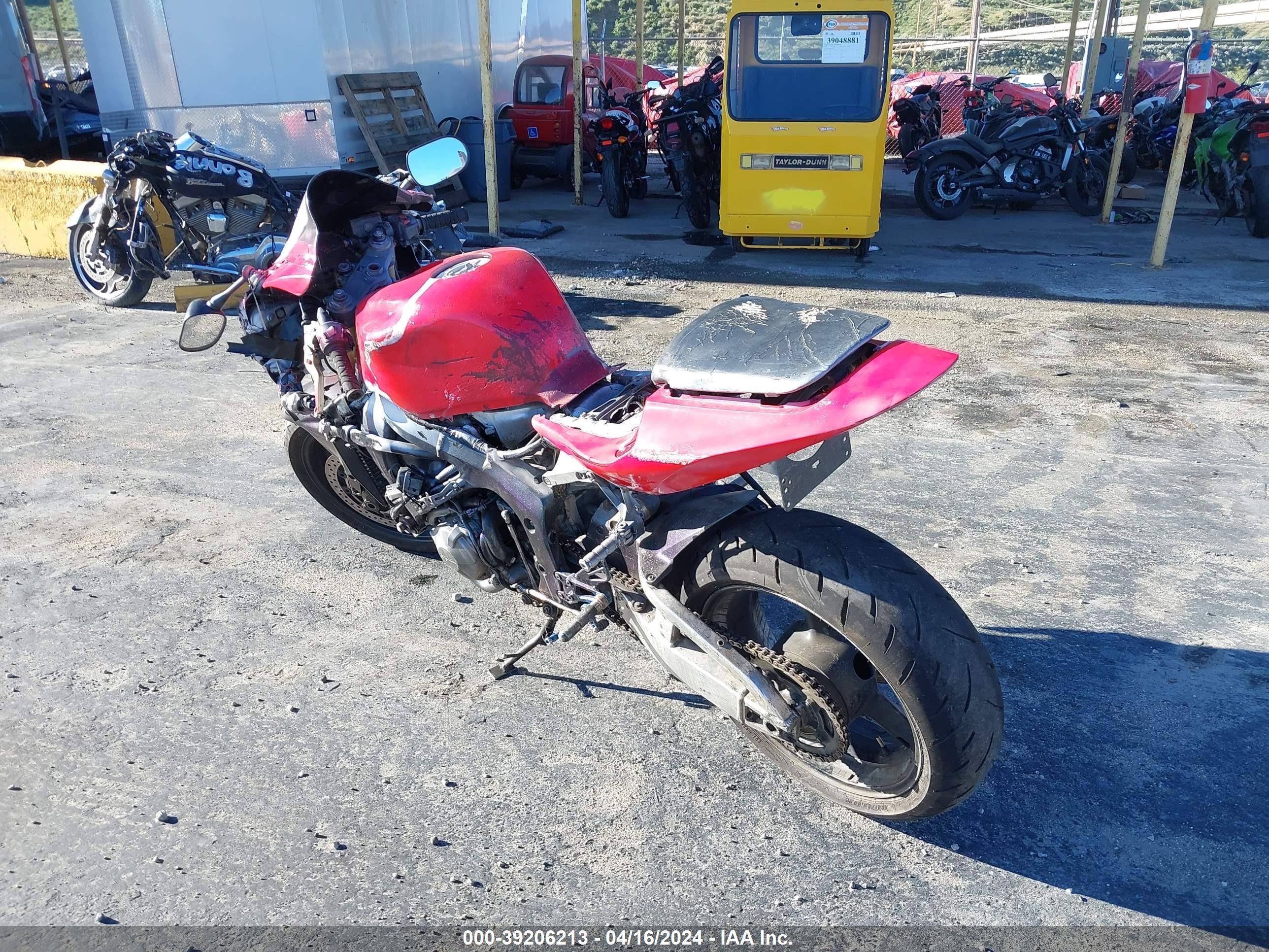 Photo 2 VIN: JH2PC37116M302606 - HONDA NULL 