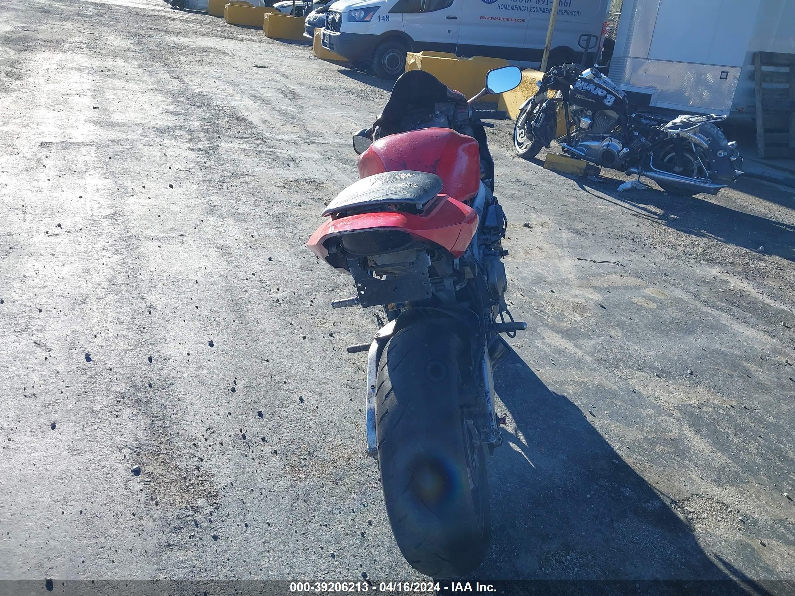 Photo 5 VIN: JH2PC37116M302606 - HONDA NULL 