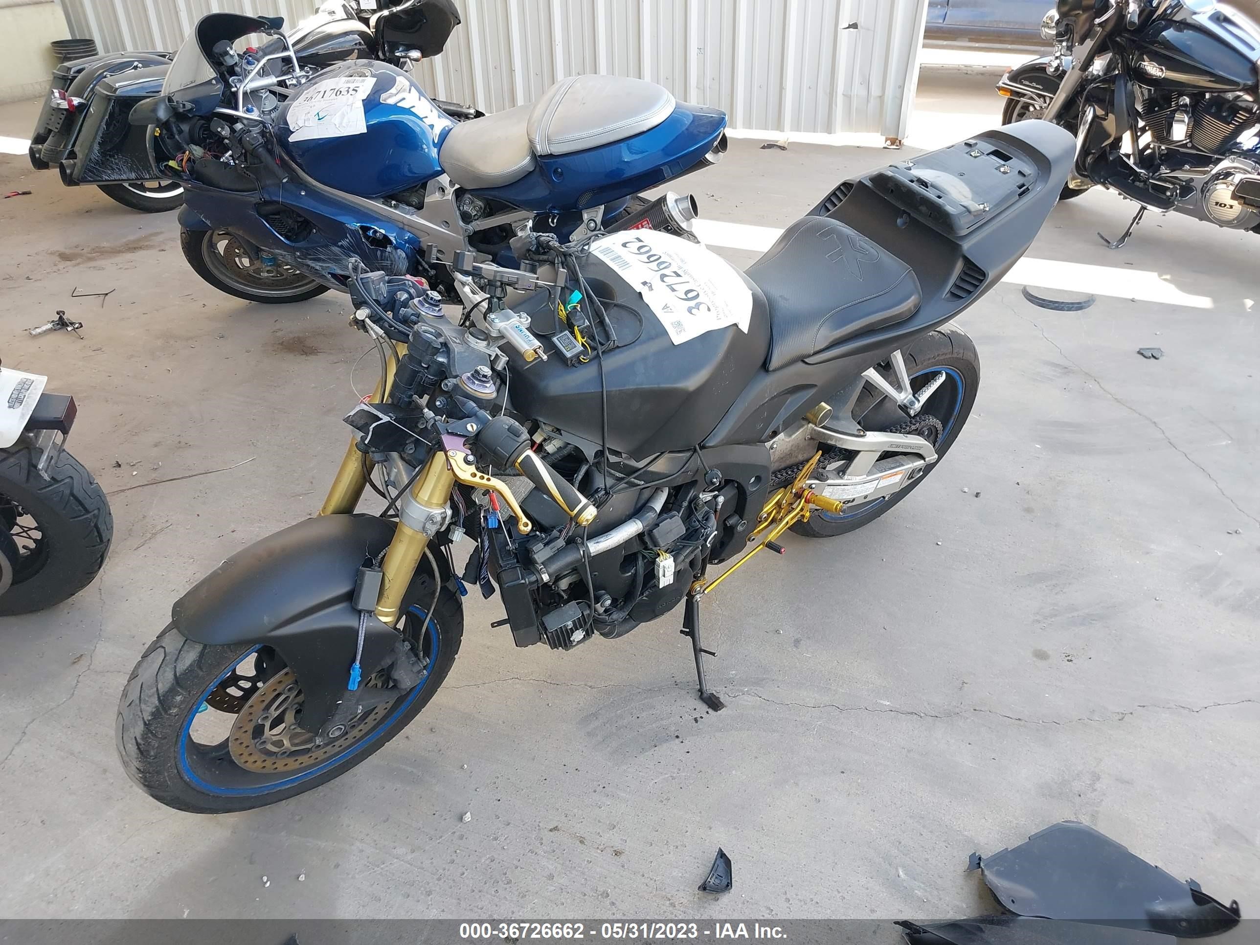 Photo 1 VIN: JH2PC371X6M301552 - HONDA NULL 