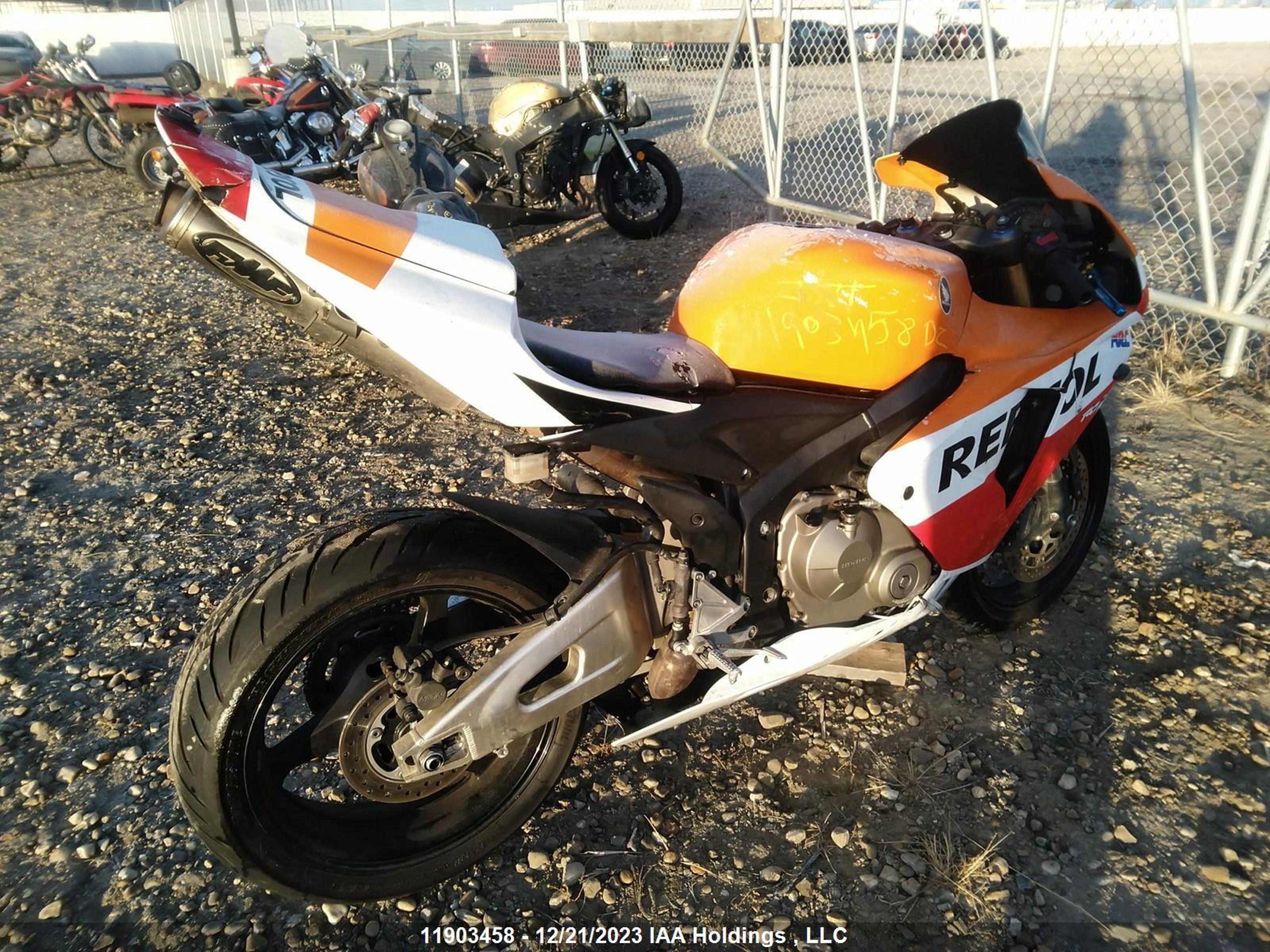 Photo 3 VIN: JH2PC37215M200827 - HONDA ALL 