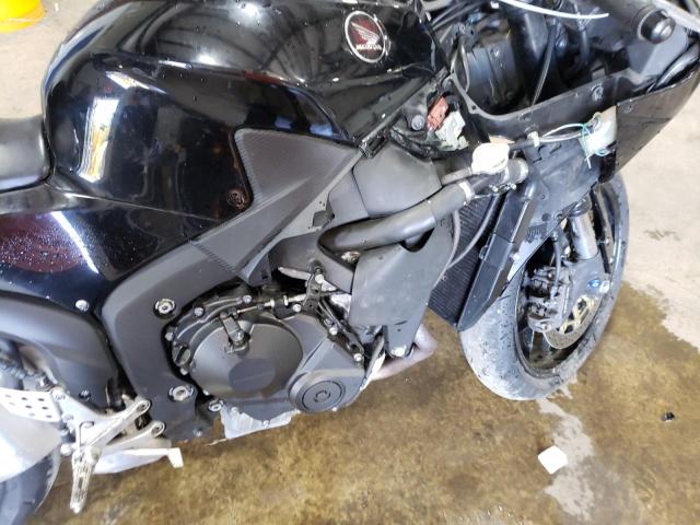 Photo 8 VIN: JH2PC4002EK700182 - HONDA CBR600 RR 