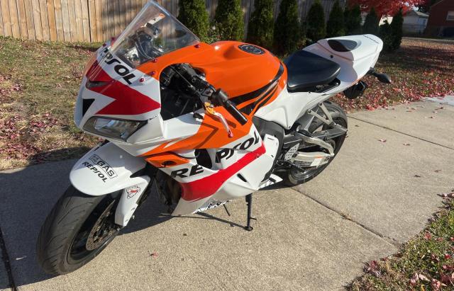 Photo 1 VIN: JH2PC4004BK400719 - HONDA CBR600 RR 