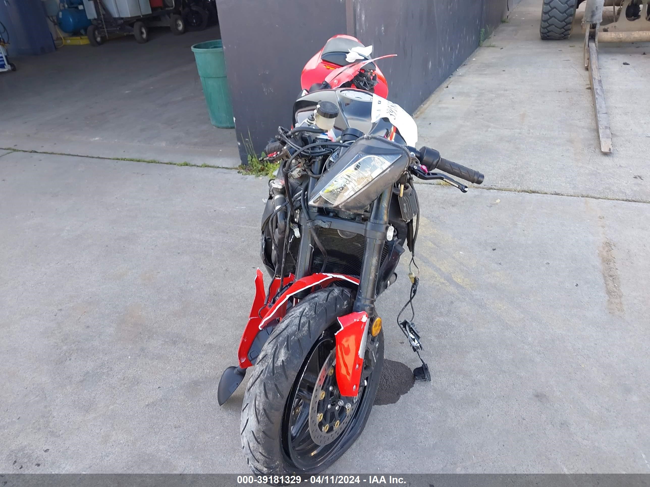 Photo 4 VIN: JH2PC40069K201035 - HONDA NULL 