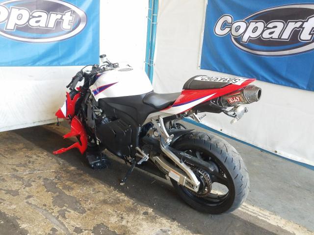 Photo 2 VIN: JH2PC4042BK400186 - HONDA CBR600 RR 