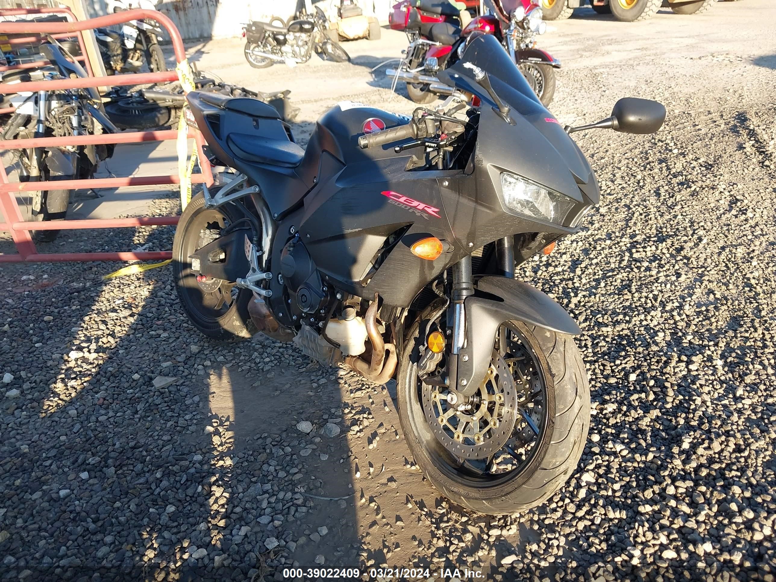 Photo 0 VIN: JH2PC40J2KK500150 - HONDA NULL 