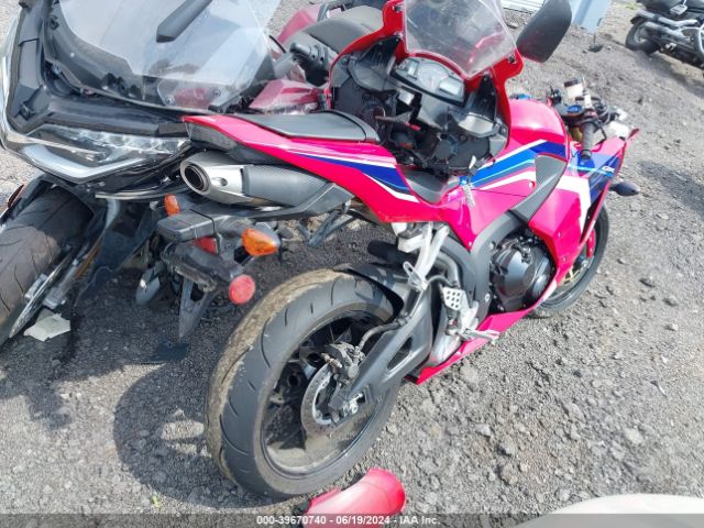 Photo 3 VIN: JH2PC40J5RK100111 - HONDA CBR600RR 