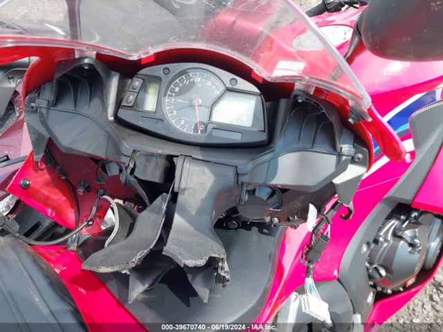 Photo 6 VIN: JH2PC40J5RK100111 - HONDA CBR600RR 