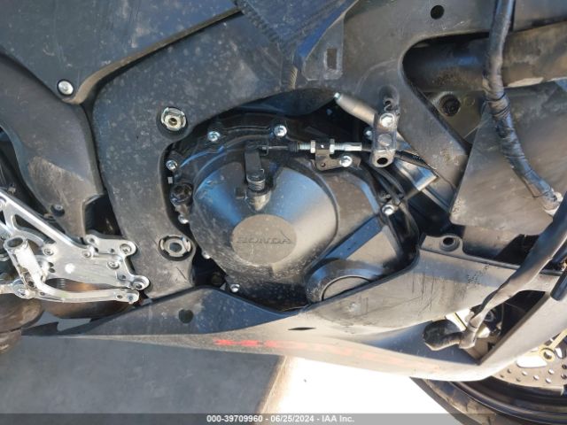 Photo 7 VIN: JH2PC40J7LK600200 - HONDA CBR600RR 