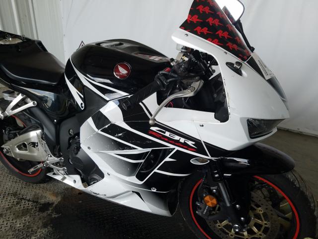 Photo 8 VIN: JH2PC40J8GK200927 - HONDA CBR 600RR 