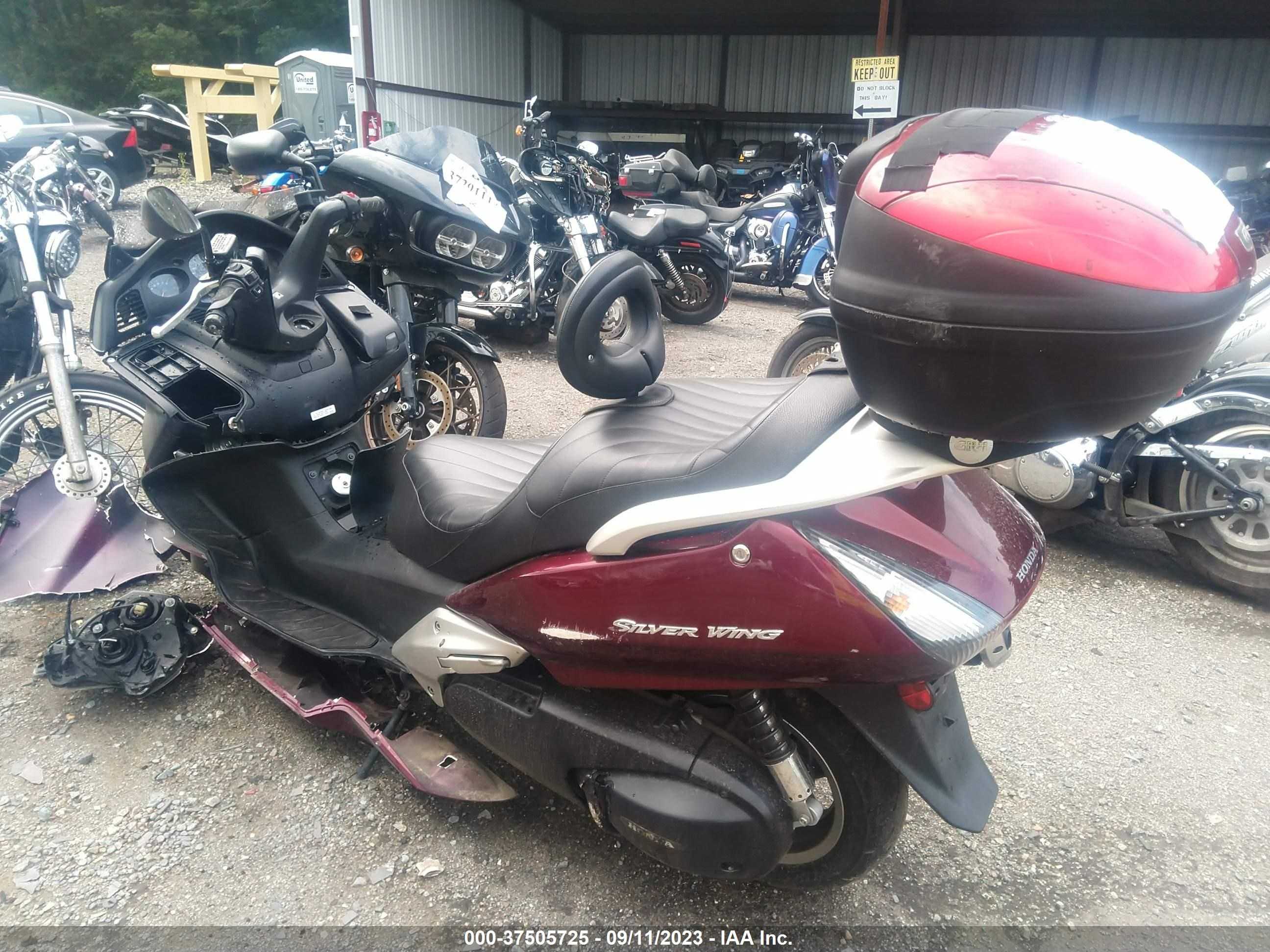 Photo 2 VIN: JH2PF01129K700700 - HONDA NULL 