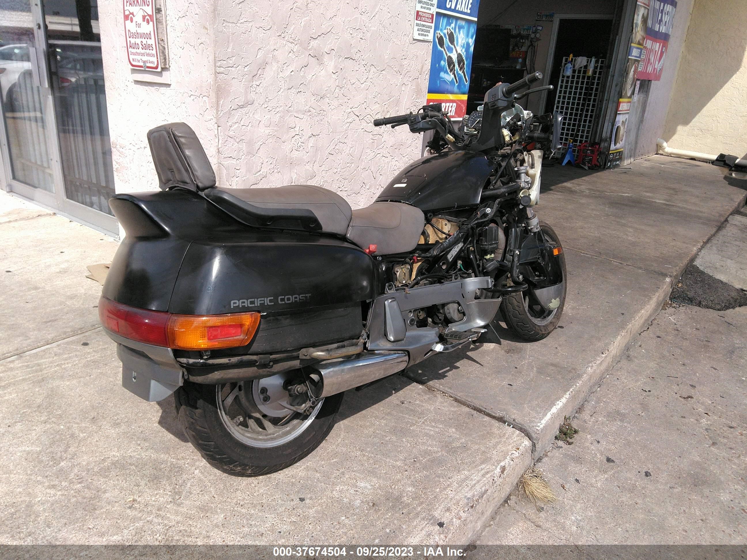 Photo 3 VIN: JH2RC3408SM300012 - HONDA NULL 