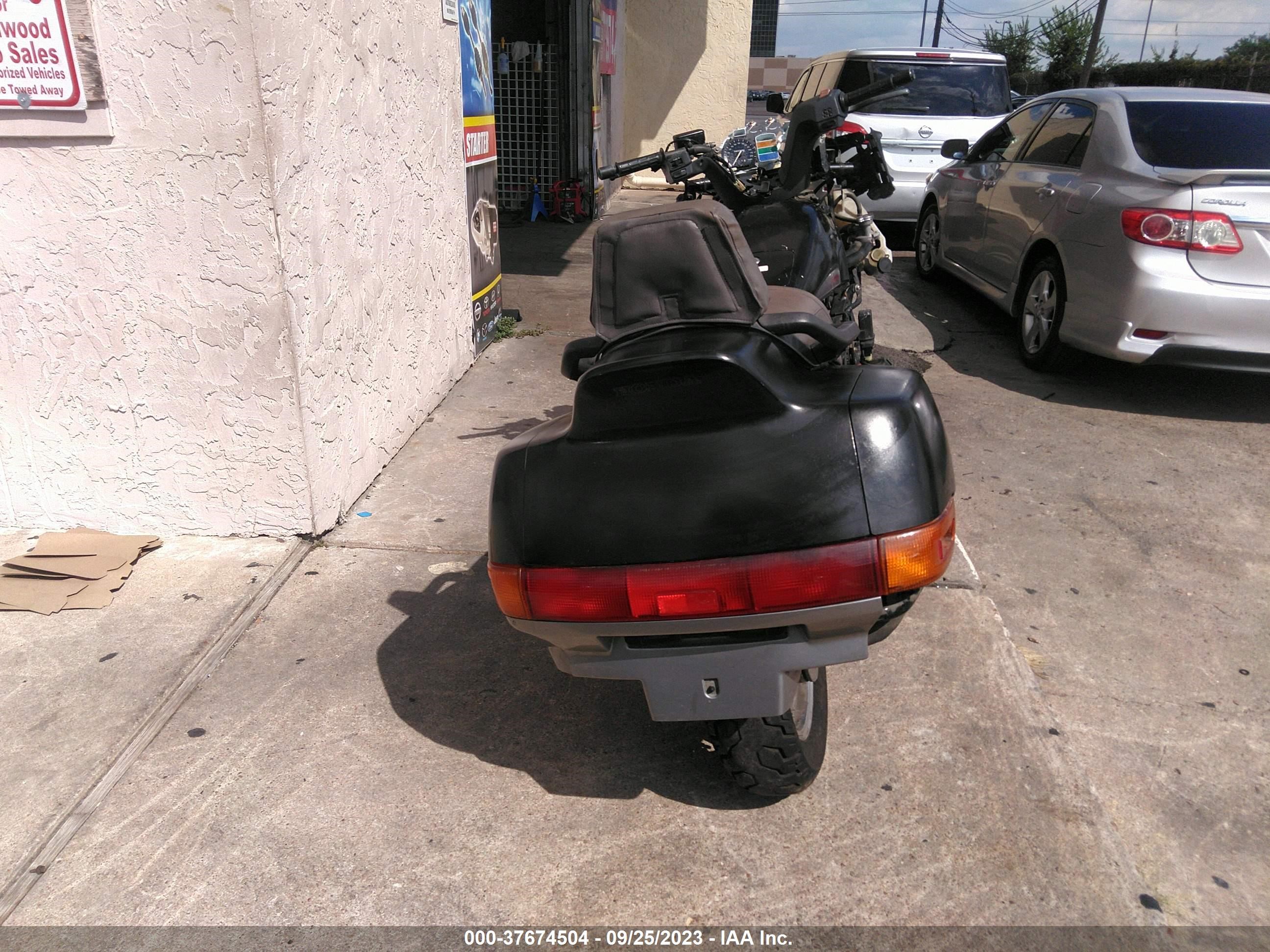 Photo 5 VIN: JH2RC3408SM300012 - HONDA NULL 