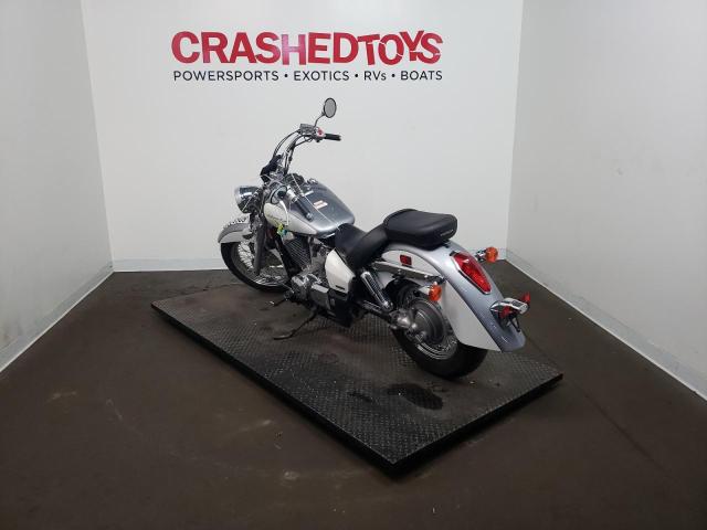 Photo 2 VIN: JH2RC5049DK800070 - HONDA VT750 CA 