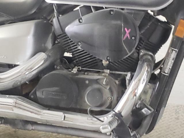 Photo 6 VIN: JH2RC5373FK501098 - HONDA VT750 C2B 