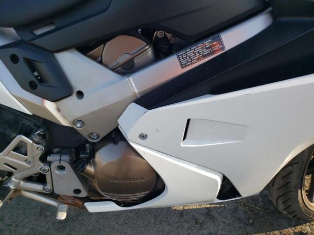 Photo 6 VIN: JH2RC791XEK000707 - HONDA VFR800 F 